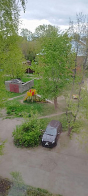 На ул. Панина до сих пор не снесли опасный гараж